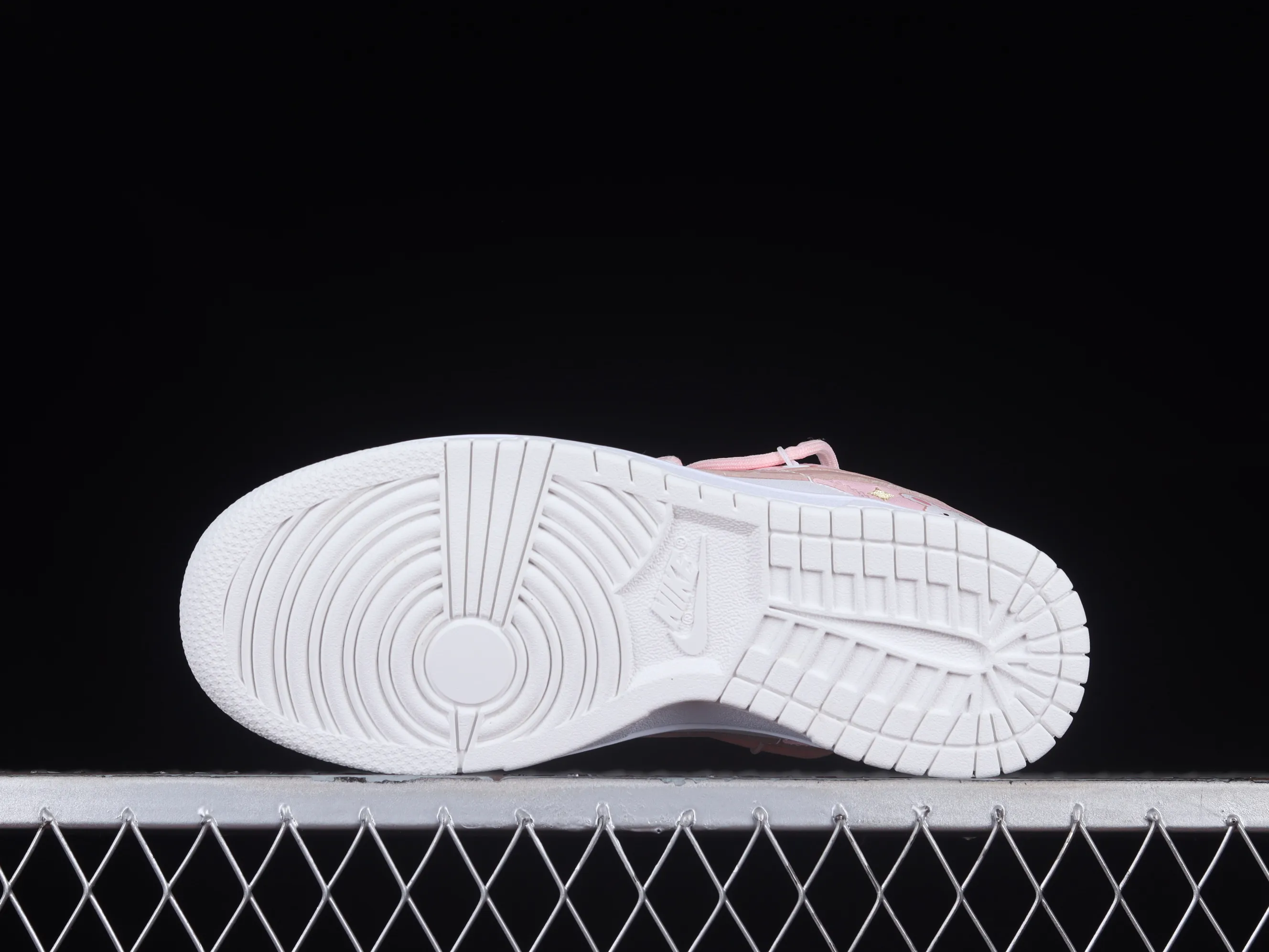 All categories Nk SB Dunk series Nk SB Dunk Low low-top sneakers Nk Dunk Low Year of the Rabbit limited edition Cute girly pink customized version of deconstructed strap casual sneakers DH9765-100